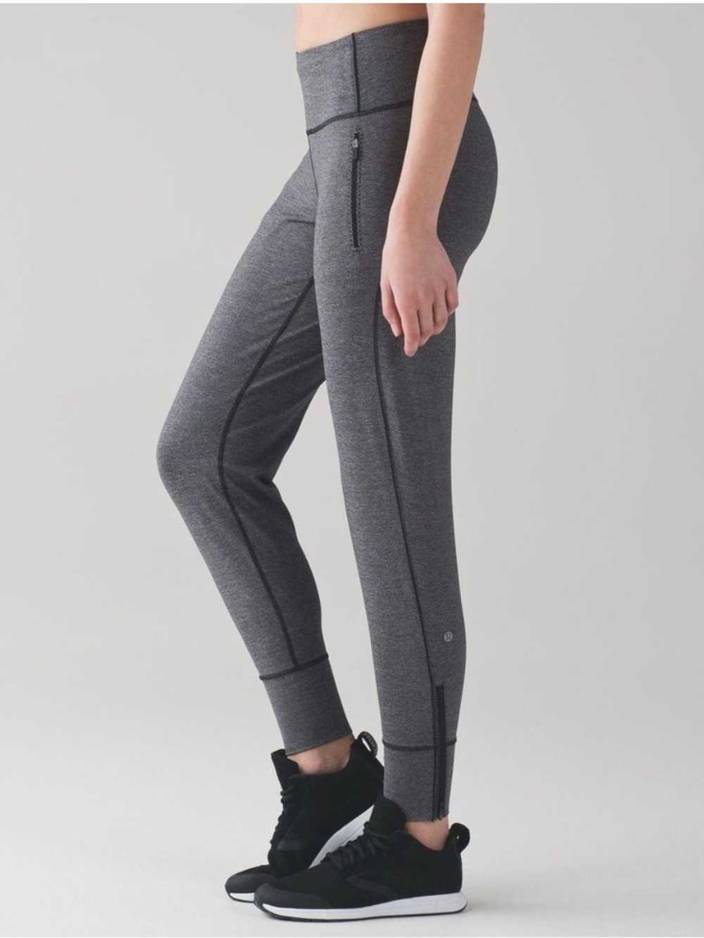 Lululemon Fresh Tracks Pant II joggers in Heathered Black